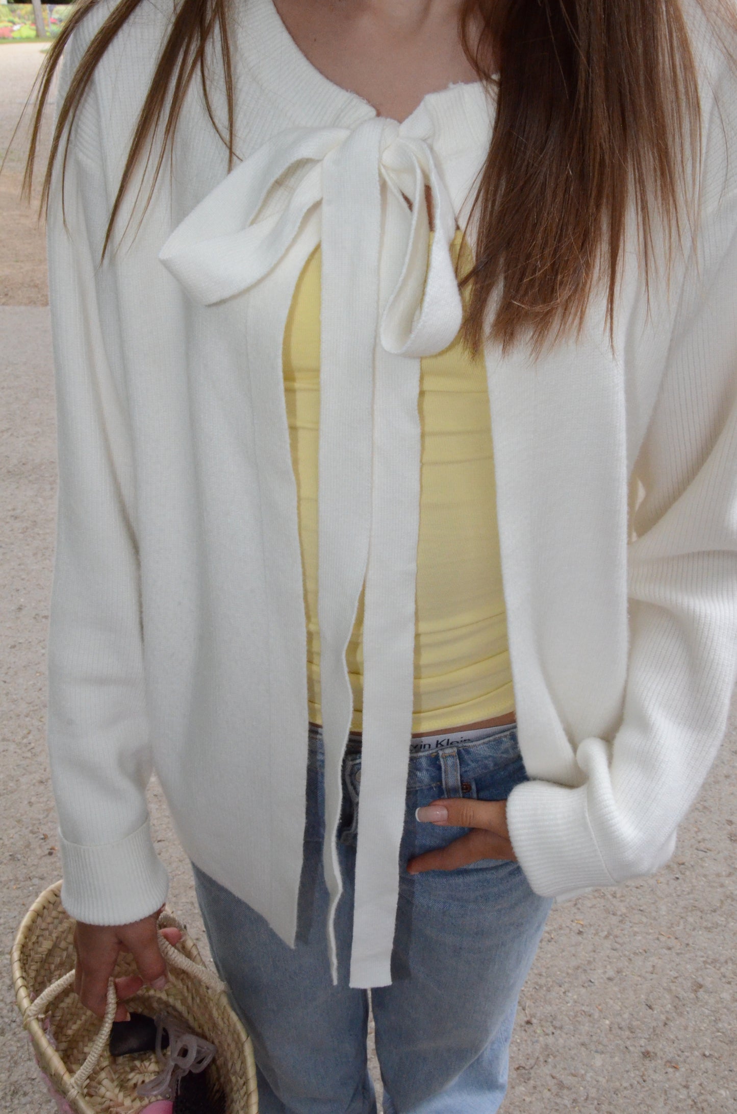 Bowquette Cardigan