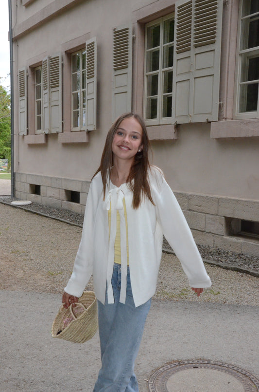 Bowquette Cardigan